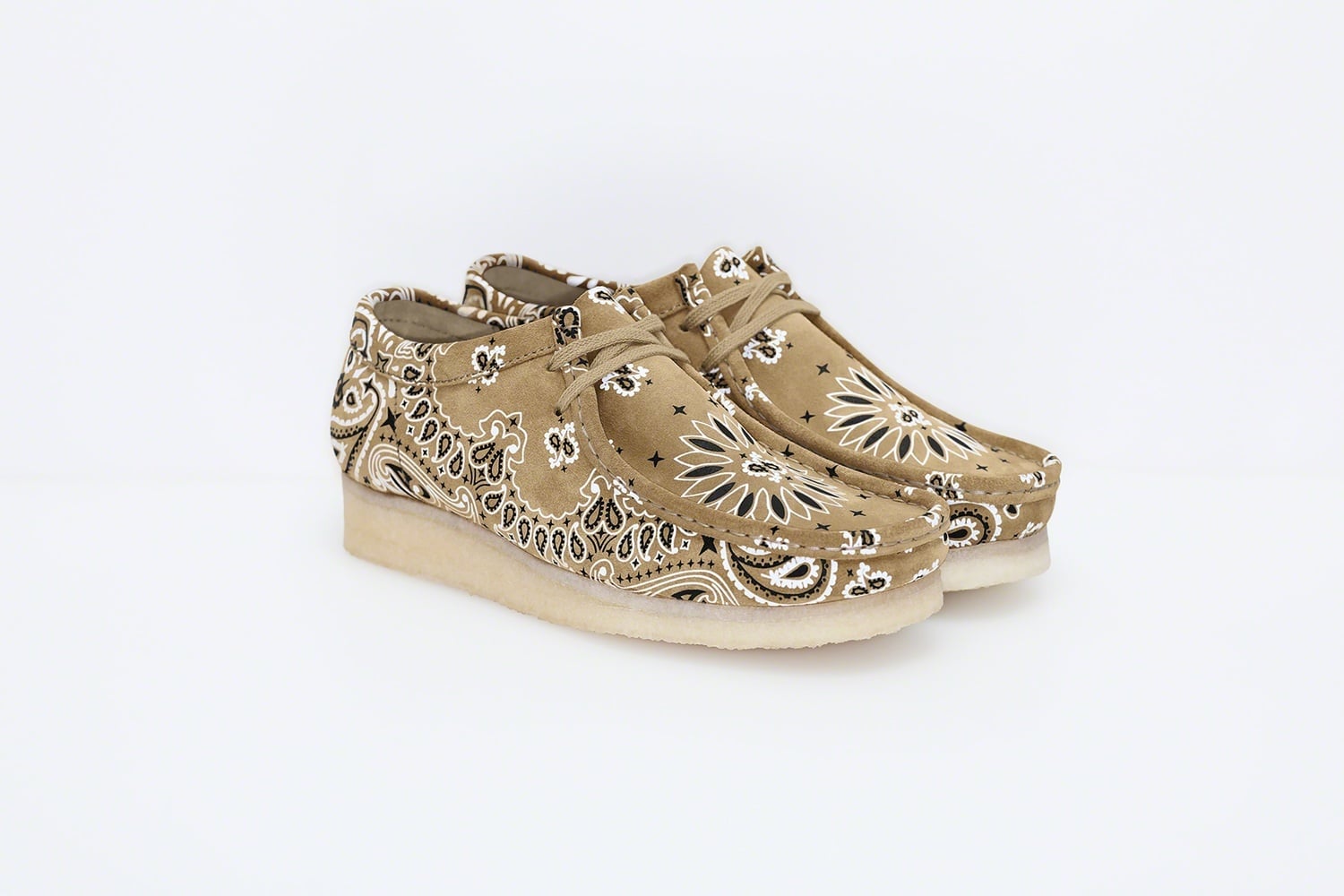 Supreme®/Clarks Originals® Bandana Wallabee® view 16
